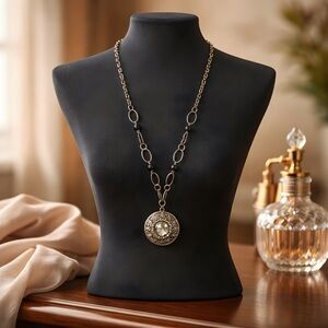 *NEW* Graphite Crystal Eye Medallion Pendant Necklace